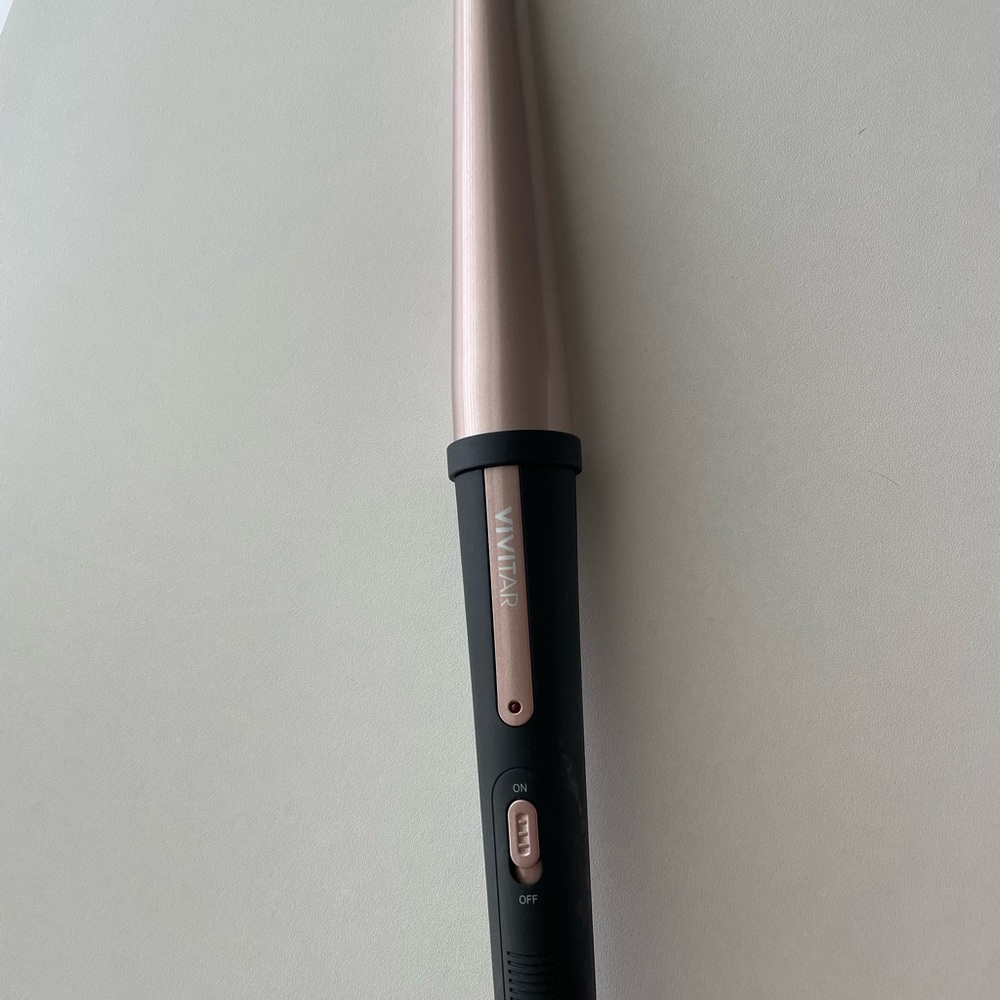 Vivatar Tapered Curling Wand, 0.5-1 Inch, Ceramic Barrel, Dual Voltage,Pre-owned